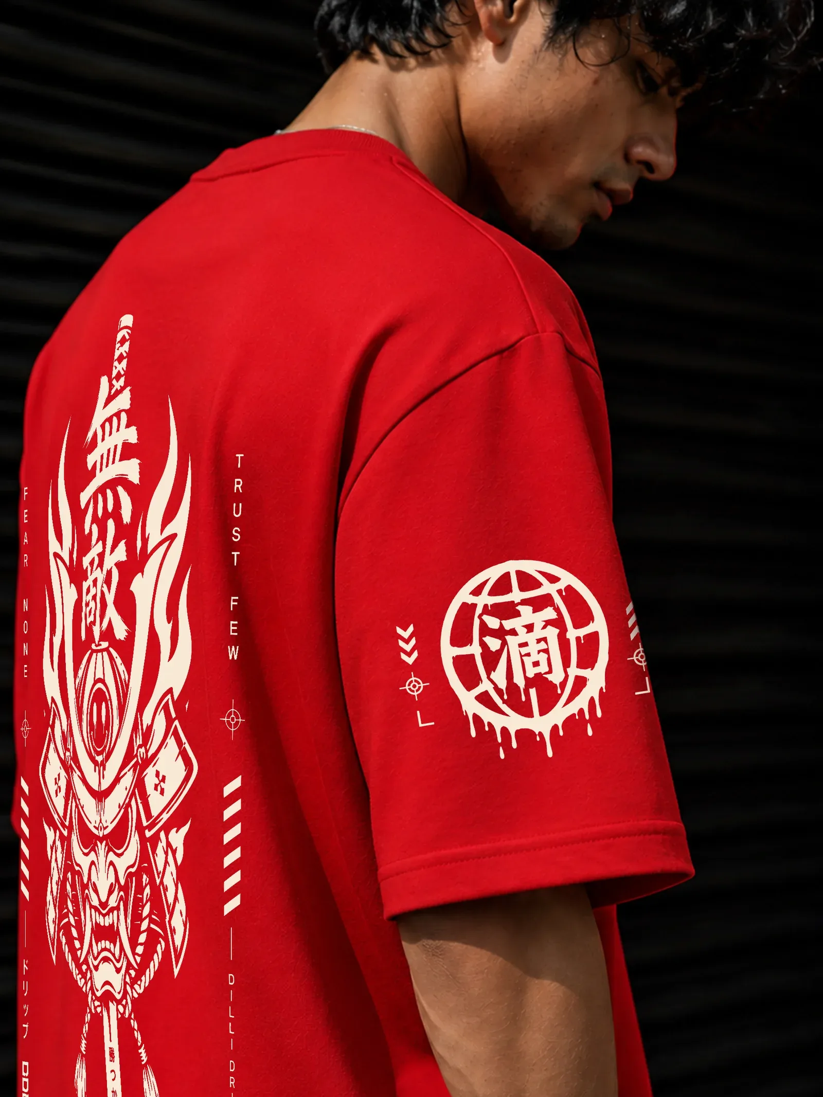 Mute Rage oversized T-shirt with Japanese-inspired front artwork